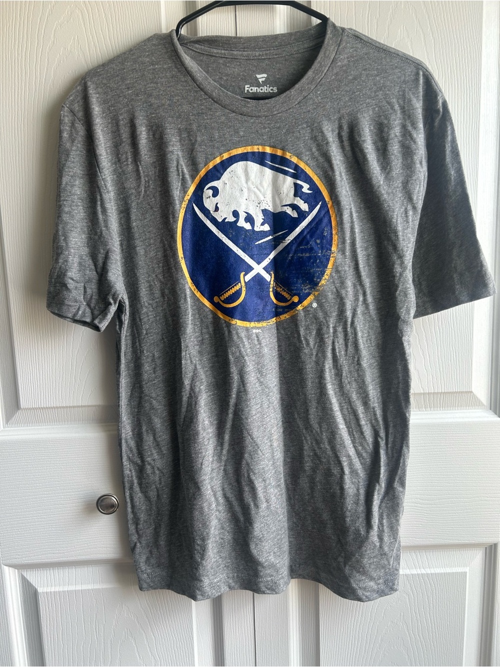 Fanatics Buffalo Sabres Tage Thompson #72 Gray T-Shirt - Size Small